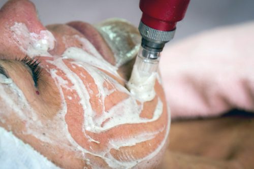 מכשיר לניקוי פנים - חני רוזנברג